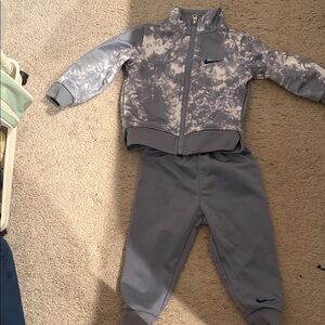 Nike Kids Gray Tie-Dye Sweatpants Set